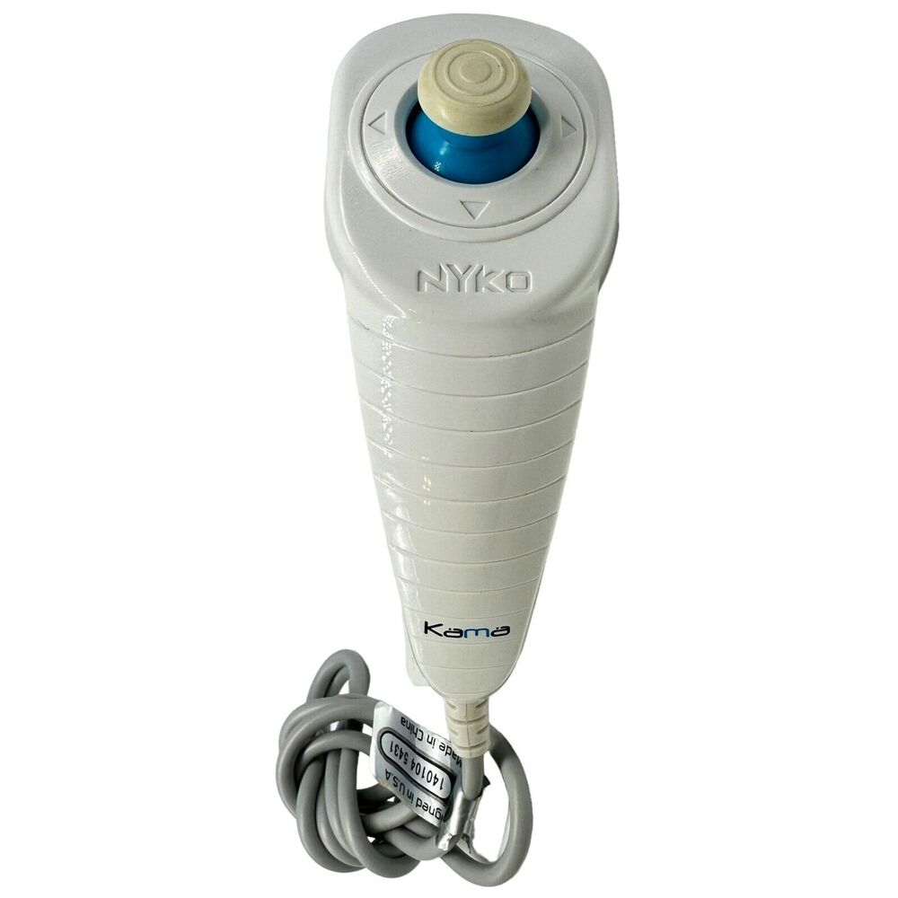 Nyko Kama Wired Nunchuck Controller for Nintendo Wii Remote Vibration Untested